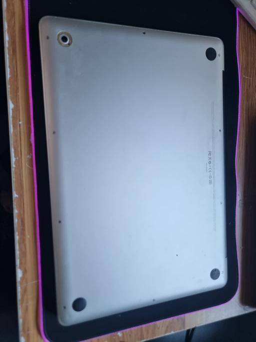  — Apple a1286