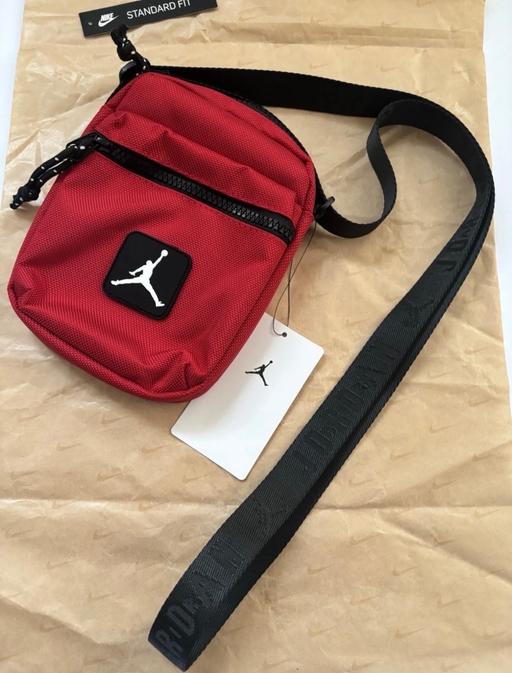  — Jordan small item crossbody bag red gift