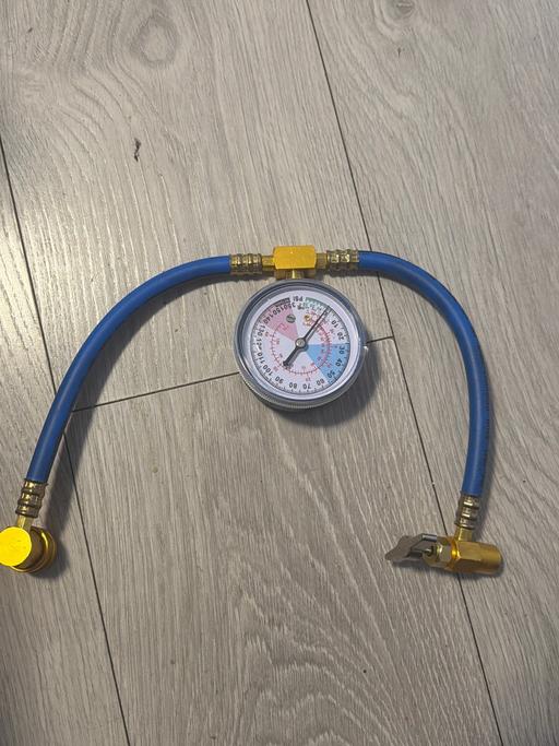  — Automotive A/C Refrigerant Pressure Gauge