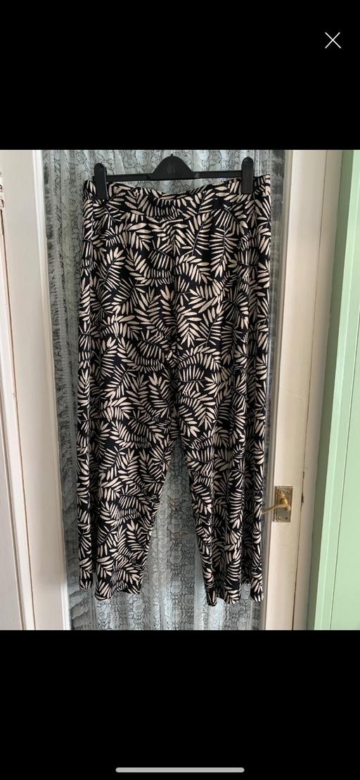  — Ladies lightweight trousers