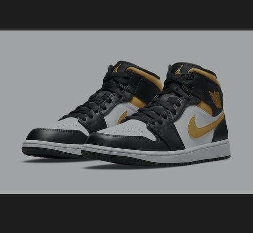  — Nike Air Jordan 1 Mid Pollen 'Killa Bees'