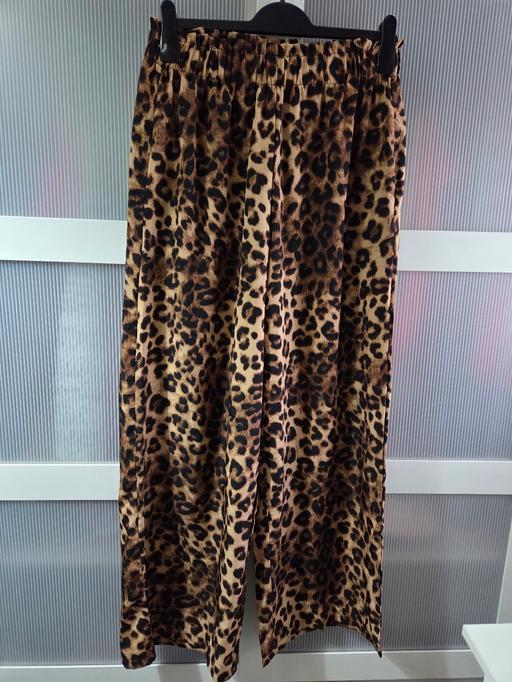  — Size L (size 14) summer trousers