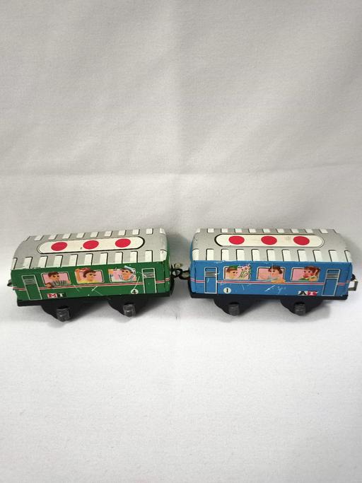  — VINTAGE TIN TOY PASSENGER COACHES X2.