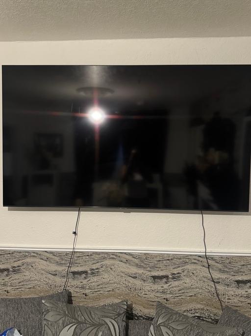  — Samsung 70" Smart TV