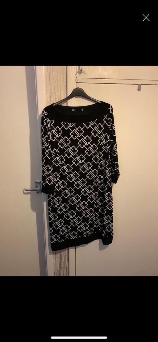  — Ladies lightweight dress