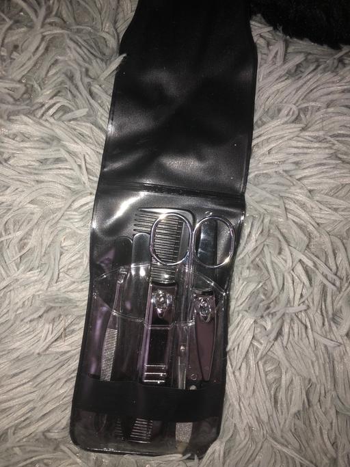  — New manicure set