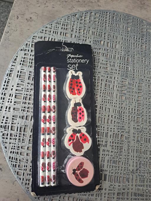  — pencil set with rubbers