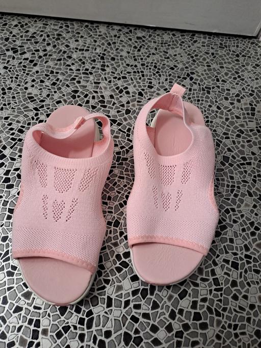  — women's summer shoes