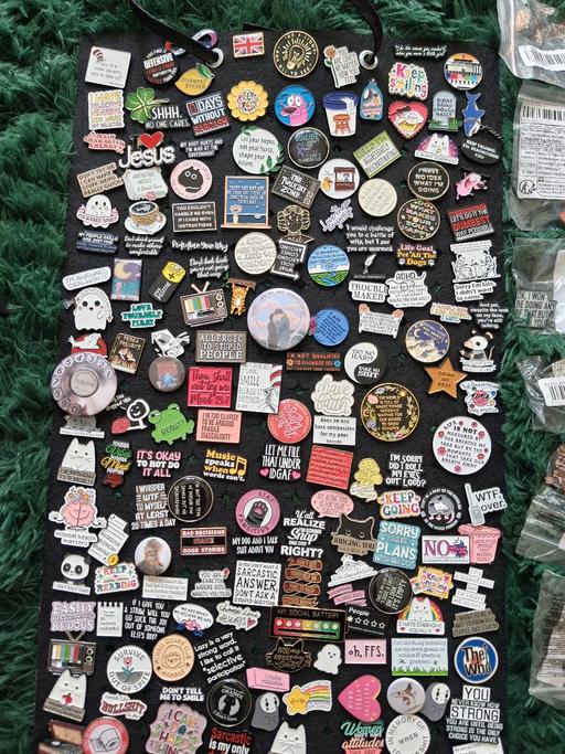  — over 100 pin badges all new