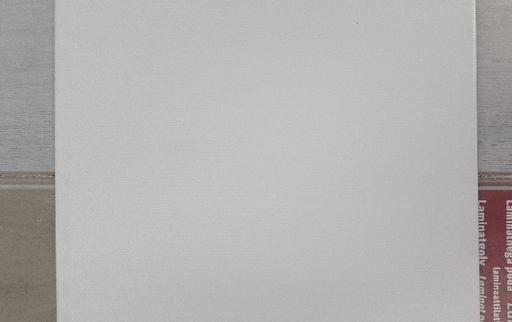  — 33x33 line white floor tiles 25.5m2