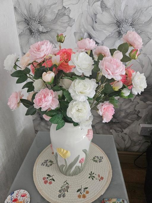  — vase with flowers