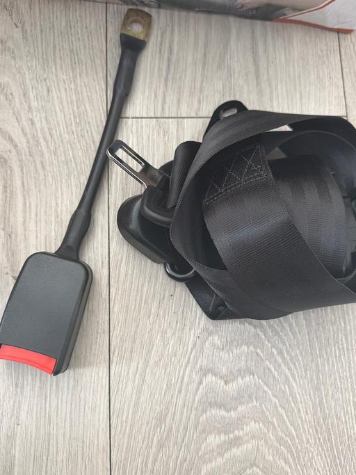  — new OEM seat belt