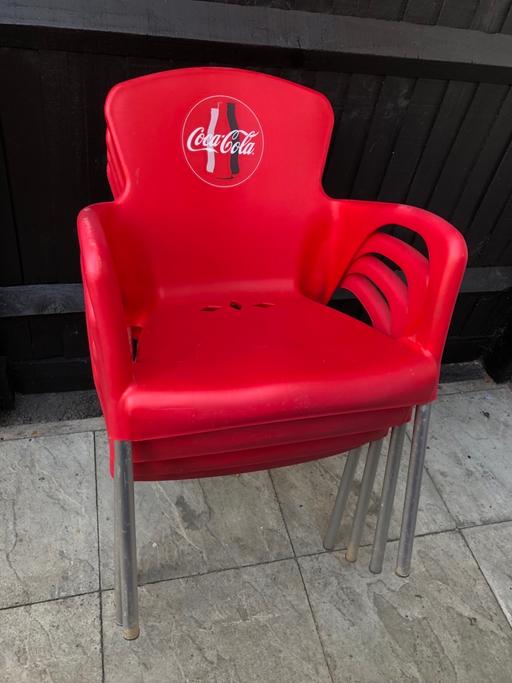  — Stackable plastic coke chairs Coca Cola x 4