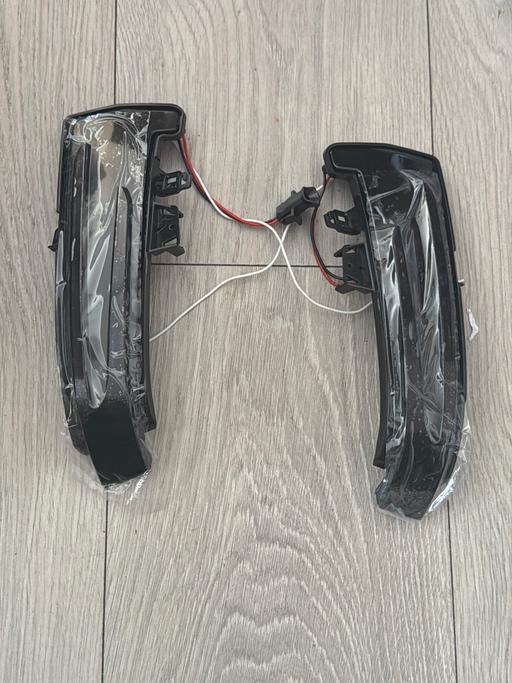  — Dynamic LED Sequential Side Mirror