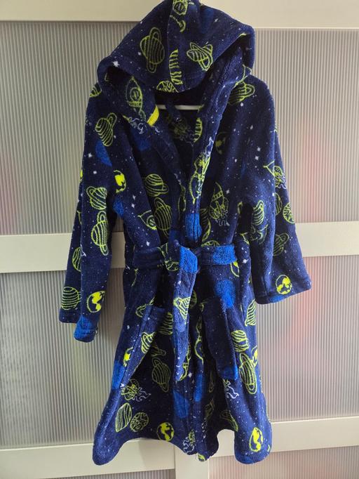  — Age 6-7 GEORGE dressing gown