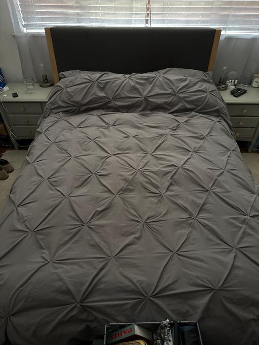  — Double bed