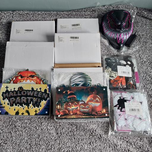  — joblot brand new x 8 Halloween items