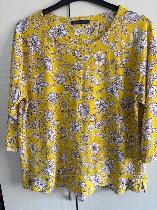  — Ladies top