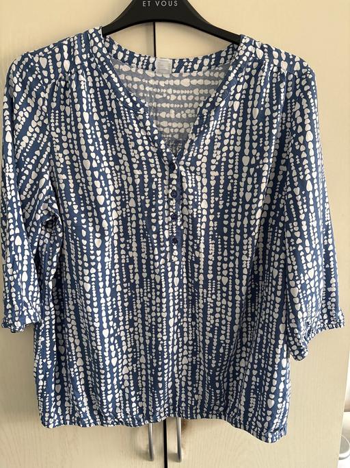  — Ladies blouse