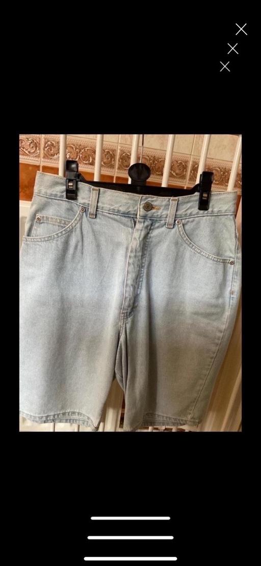  — Ladies denim shorts