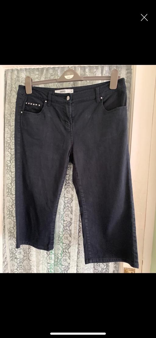 — Ladies cropped trousers