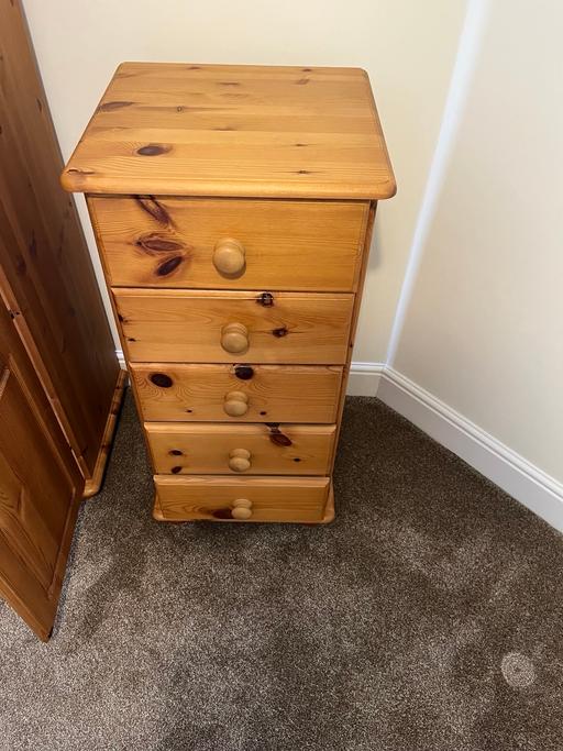  — Wardrobe & chest of draws