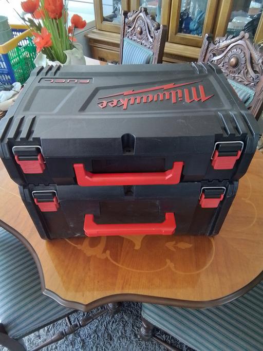  — Milwakee fuel toolboxes
