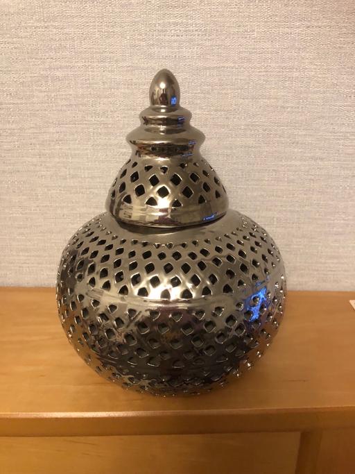  — Ornament/decoration