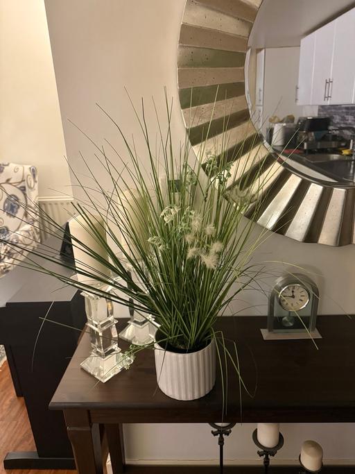  — Artificial grass plant