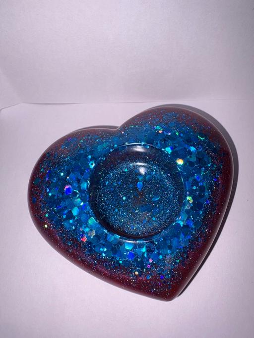  — 2 heart candle holders