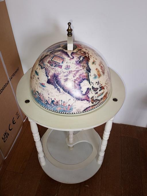  — Globe drinks cabinet