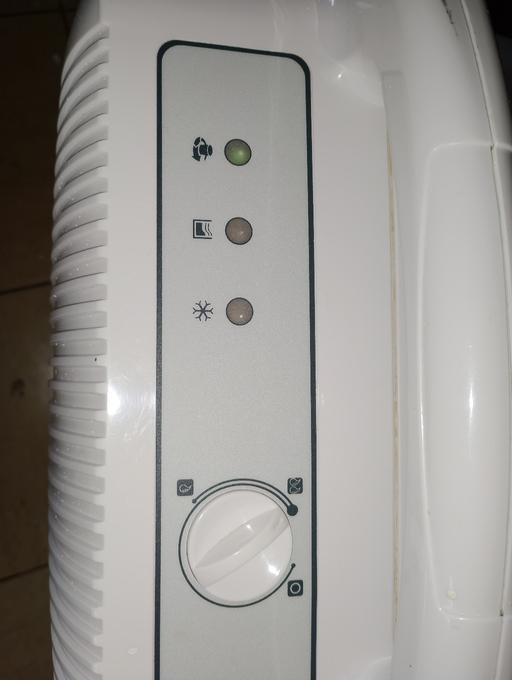  — Dehumidifier