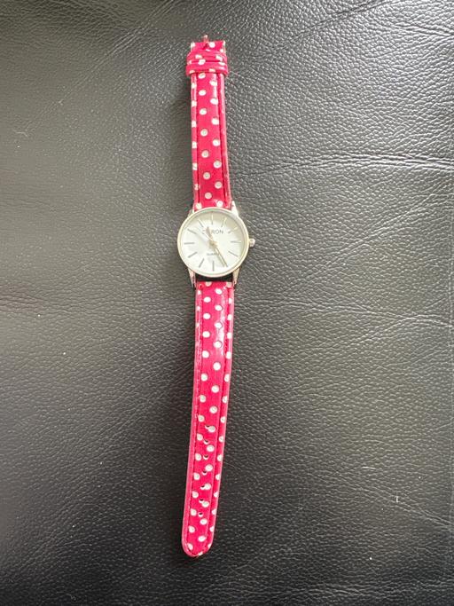  — Ladies / children’s watch