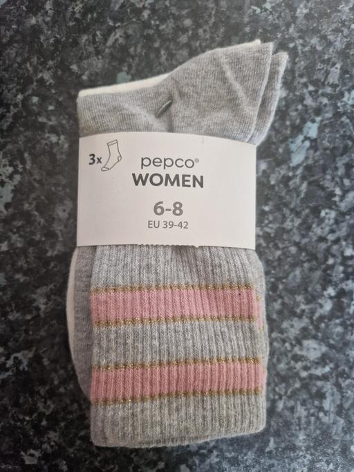  — brand new ladies socks