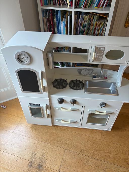  — Kids wooden play kitchen - white