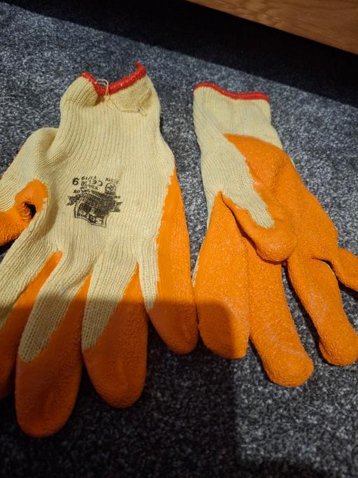 — work gloves new