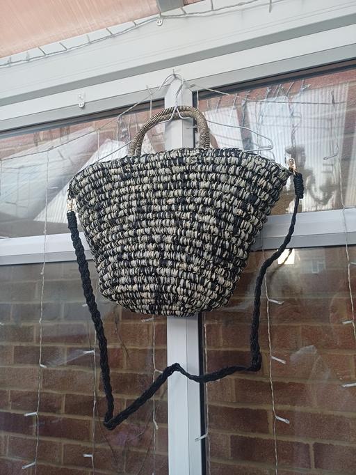  — Beach style bag
