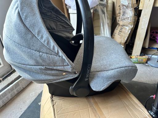  — Venicci infant car seat