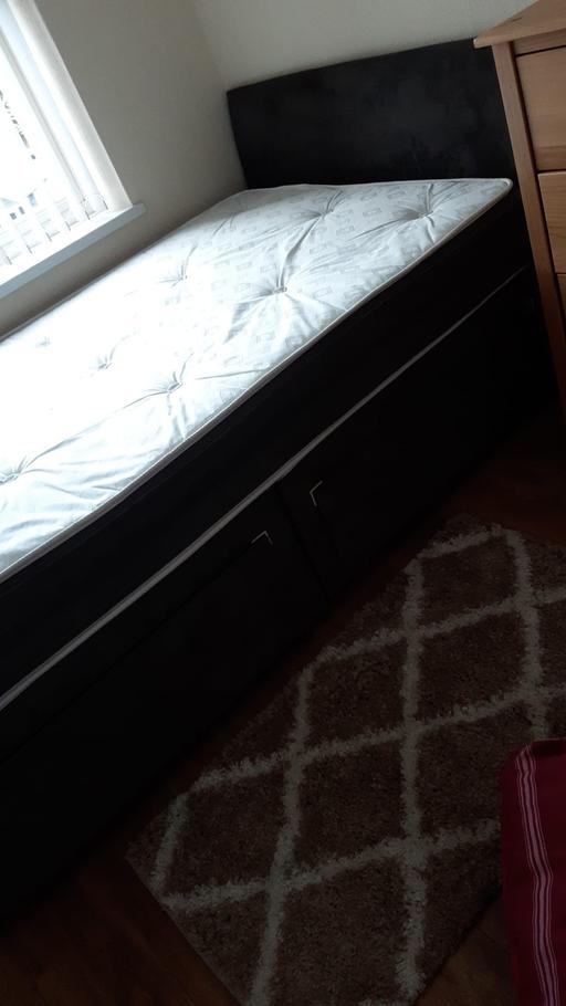  — Grey double divan bed & memory foam mattress