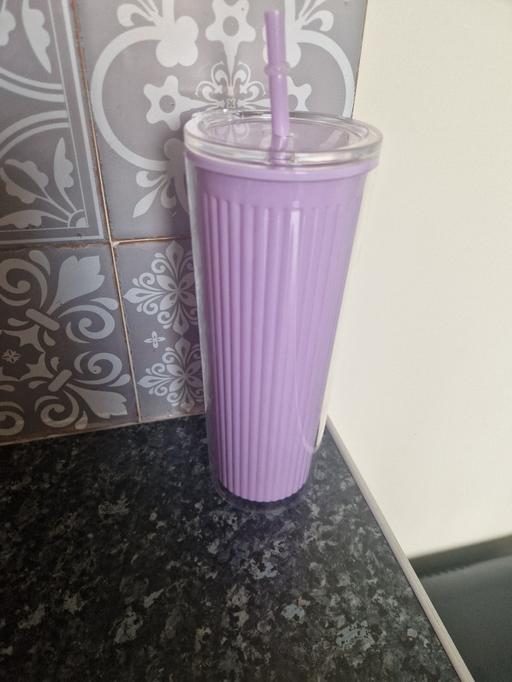  — brand new drinks cup with straw