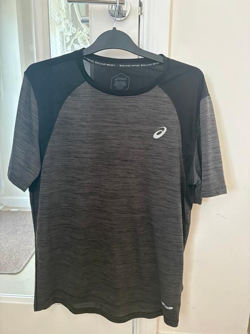  — Ascics t shirt