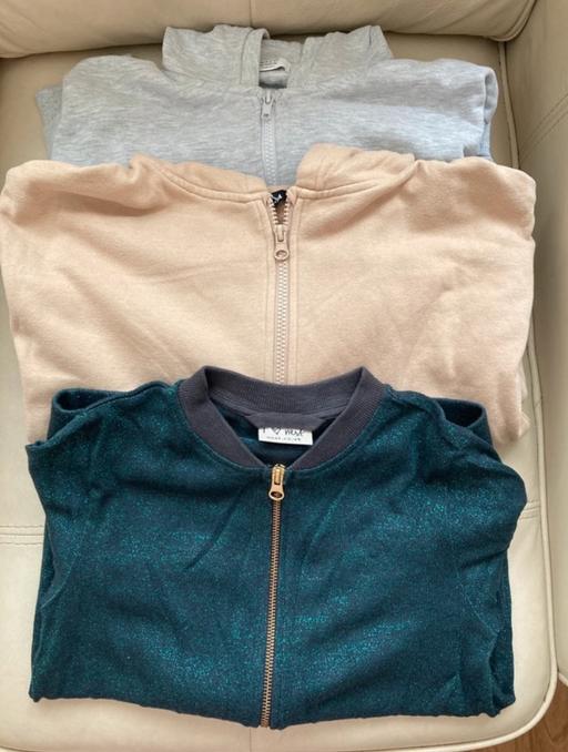  — Bundle of 3 girls jumpers size 9-10 years