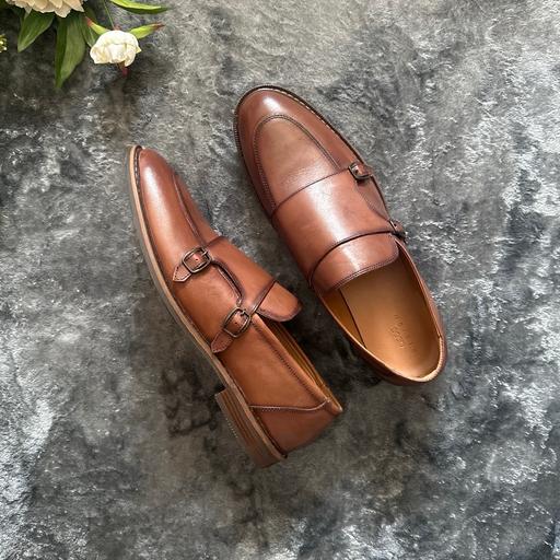  — 100% Genuine leather tan loafers