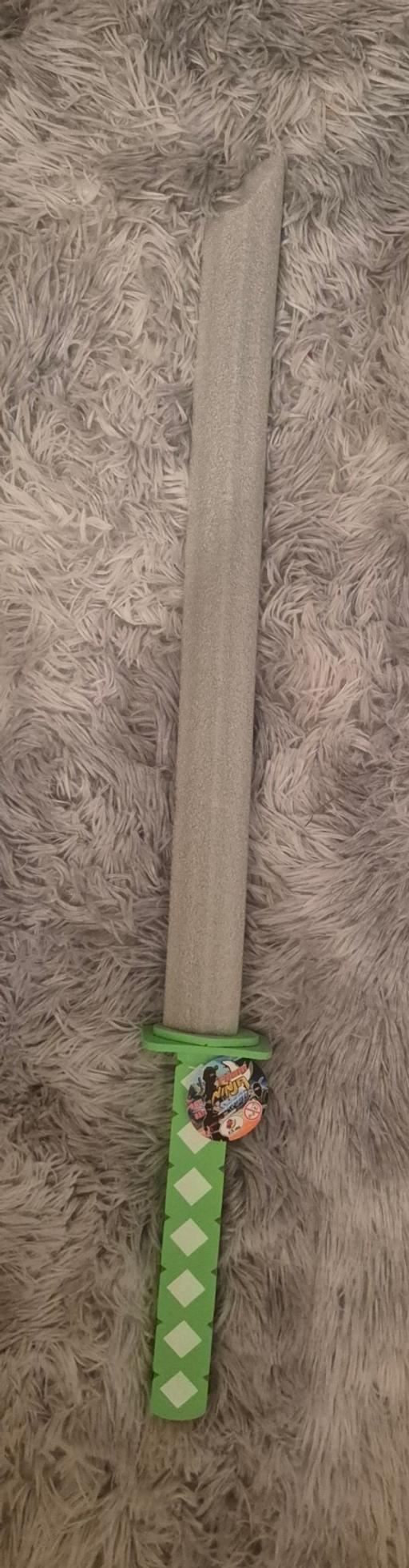  — new 24 x Foam Swords In PDQ