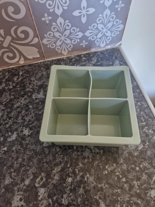  — brand new silicone ice cube tray