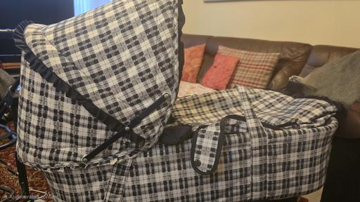  — Pram and carry cot