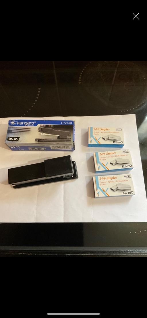  — Heavy duty stapler