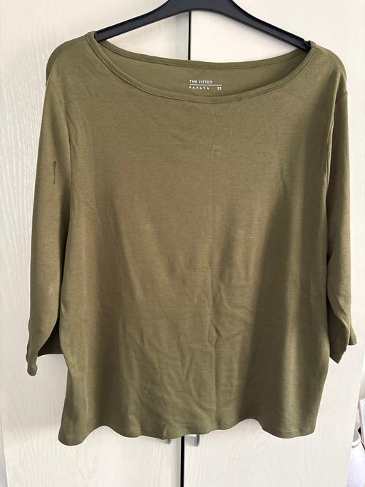  — Ladies top