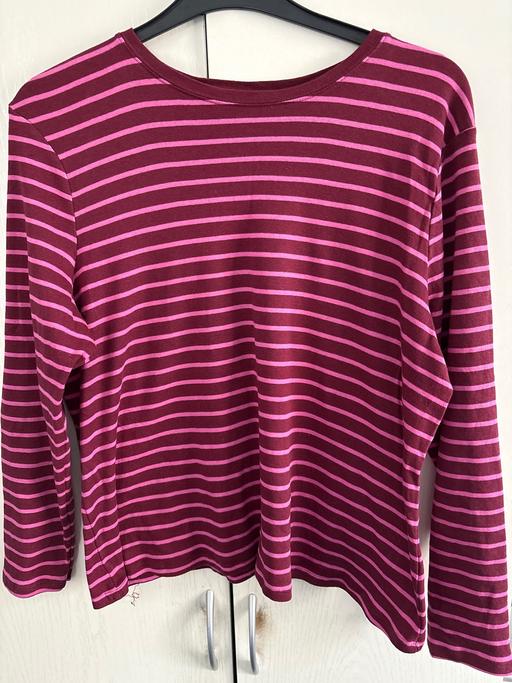 — Ladies top