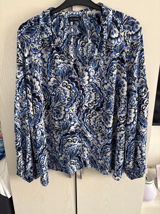 — Ladies blouse